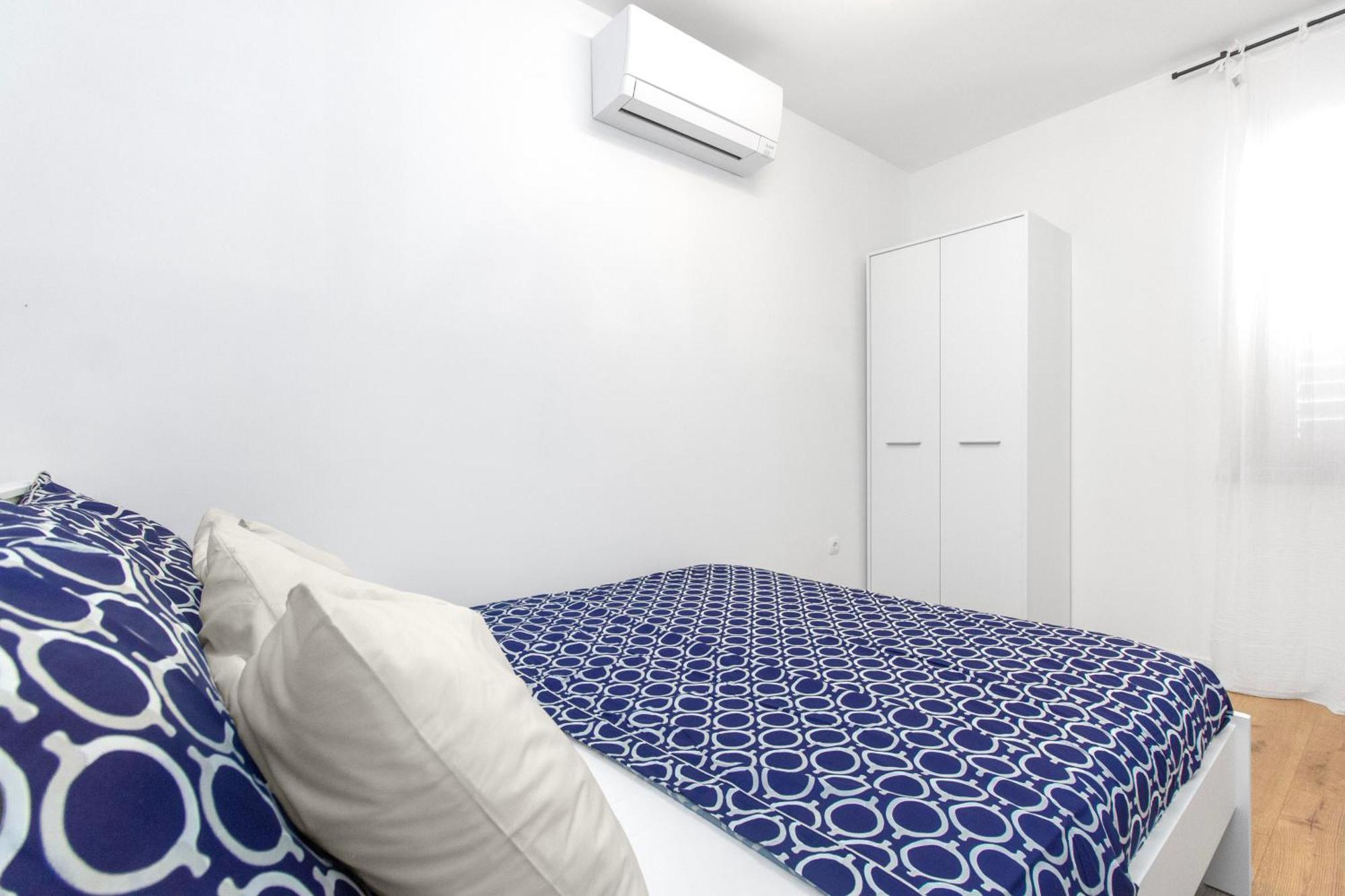 Studio Apartman Casa Lambasa 시베니크 외부 사진